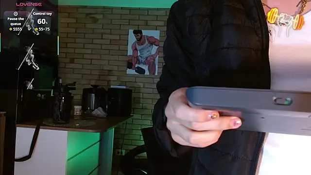 dave_wolf7's cam snapshot