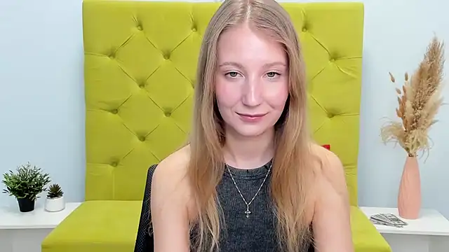 LolaWilsons's cam snapshot