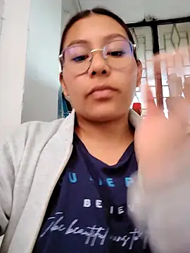 StornBunnyy_ live sex cam