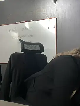 Isabella_Varella live sex cam