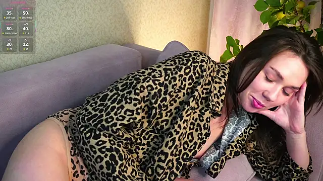 RoseliaLocatelli's cam snapshot