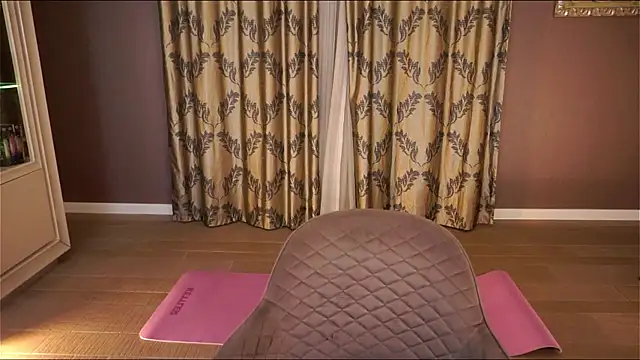 RowenaIanniello's cam snapshot