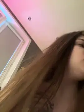 Vikki_toriya live sex cam