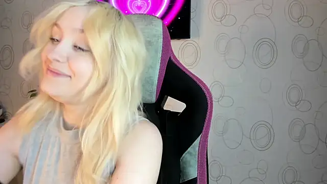 LittleangelEve's cam snapshot