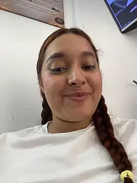 Emily_Harpeer's cam snapshot