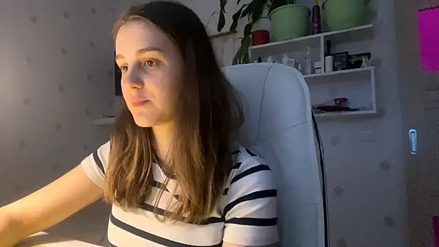 SweetieKatie's cam snapshot