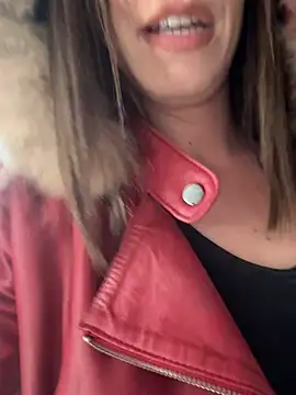 lola_tentatiion's cam snapshot