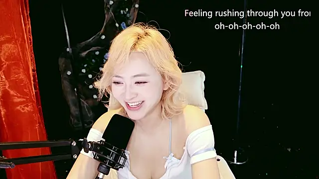 Lady-Mia777's cam snapshot