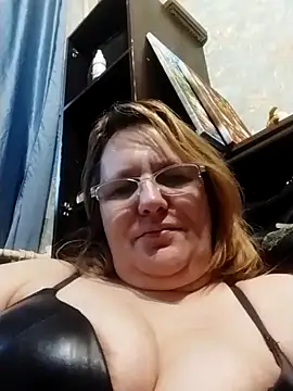 Forest-Lady live sex cam