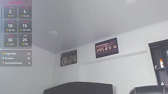 Vicky_hotmilf's cam snapshot