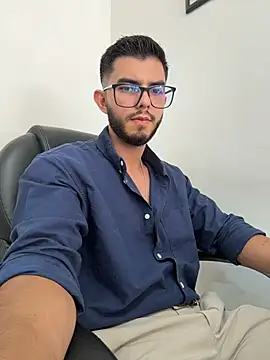 Milosky000 live sex cam