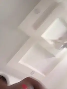 t-Booty_risky_ live sex cam