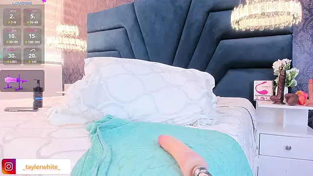 TaylerWhite live sex cam