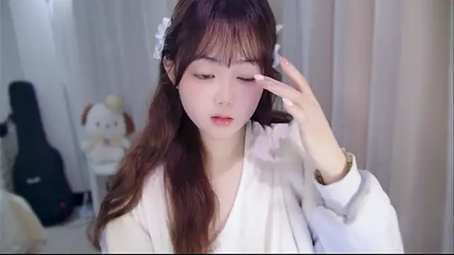 YUANYUAN-A live sex cam