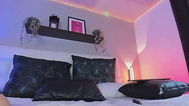 sofi_bakerr's cam snapshot