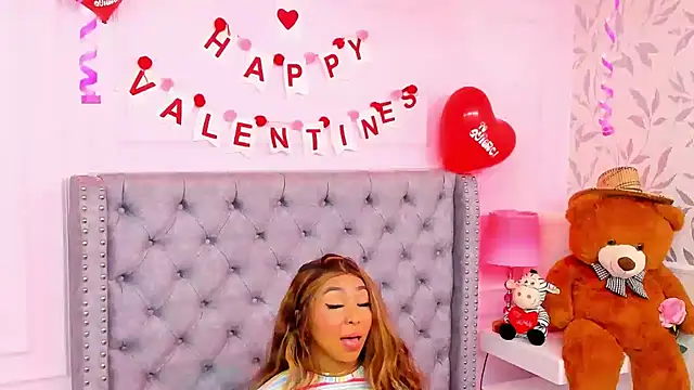 HaileeRoberts live sex cam