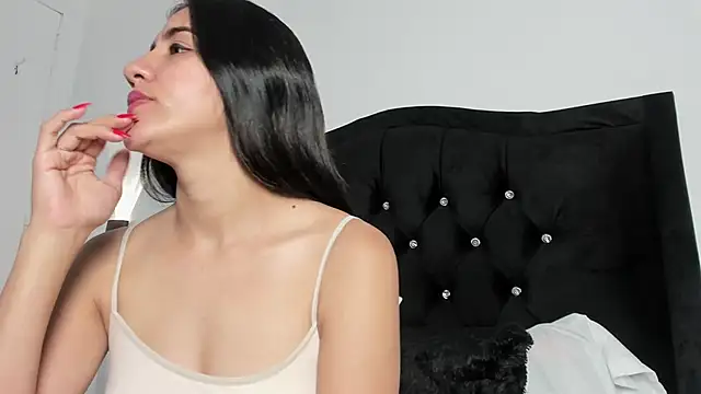 gisell_antonella's cam snapshot