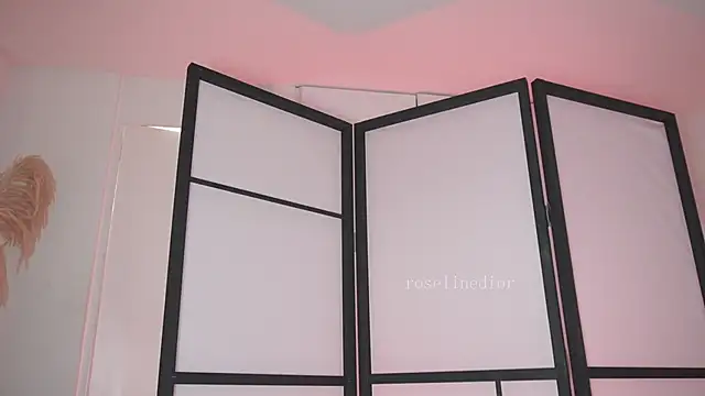 roselinedior live sex cam