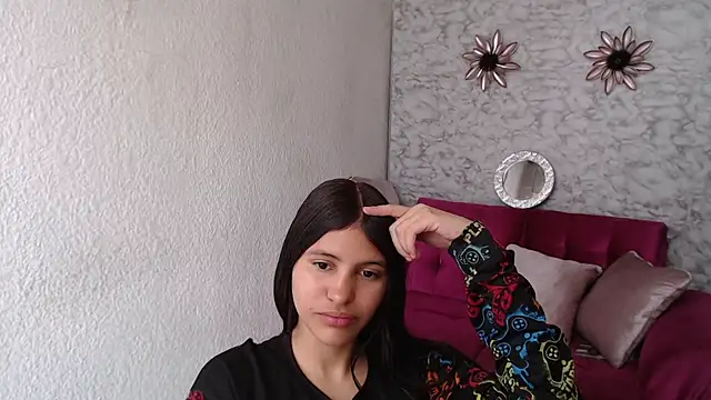 Evagirl69 live sex cam