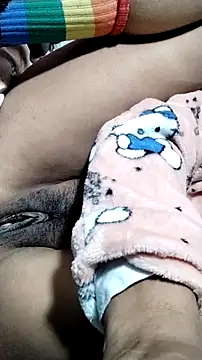 FresitaSquirt24 live sex cam