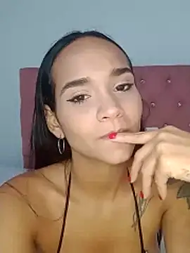 Maria_x_Alejandra's cam snapshot