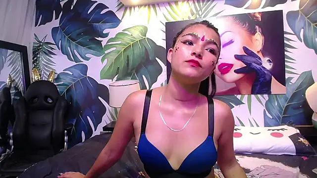 gurisha_priya's cam snapshot