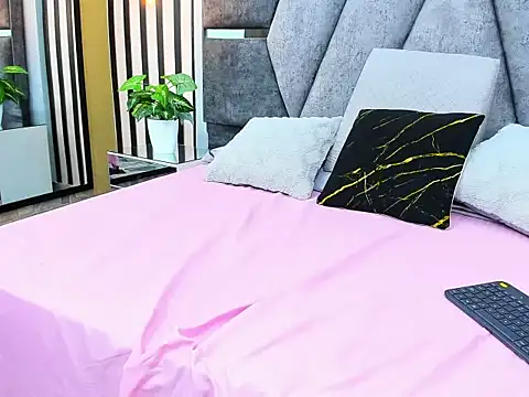 Mila_Nova_'s cam snapshot