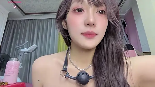 Yaya--728 live sex cam