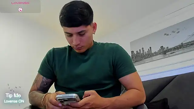 Damian23__ live sex cam