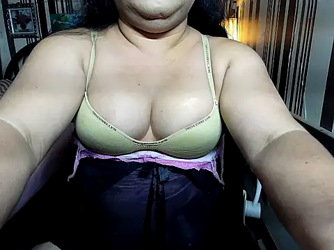 TsyummyCock4u live sex cam