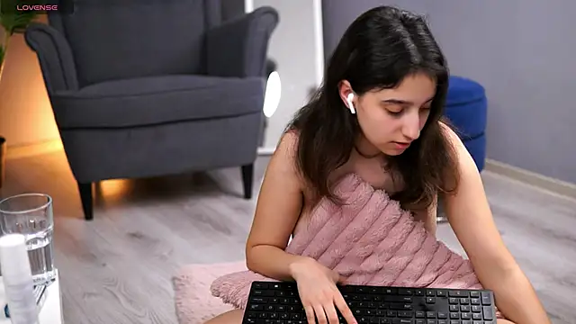 JullyFox live sex cam