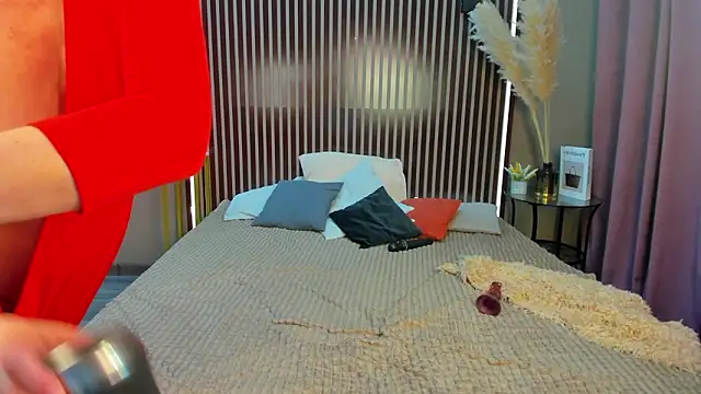 Luna__Lewis live sex cam