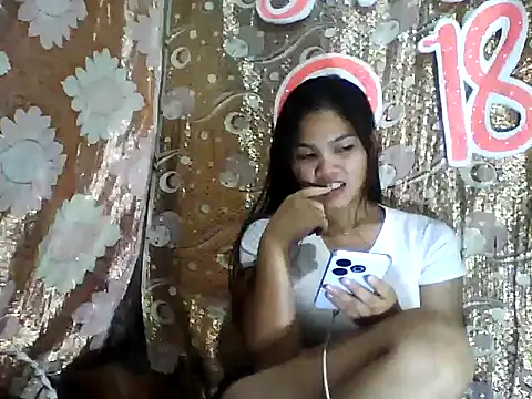 PinaySkinnyJust18's cam snapshot