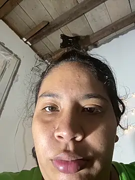 moncerrat_luna's cam snapshot