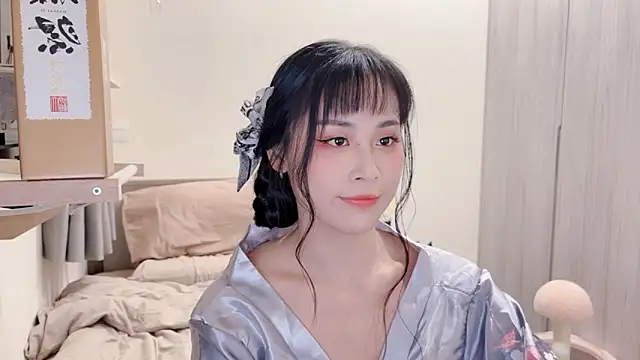 BabyOneDaily's cam snapshot