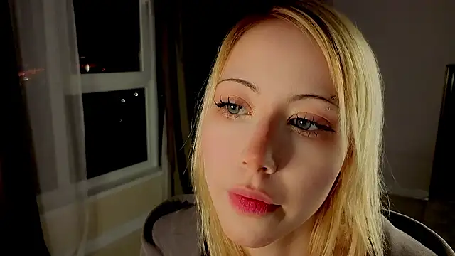 UWU_flower's cam snapshot