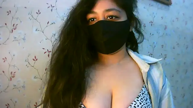 Nandini8's cam snapshot