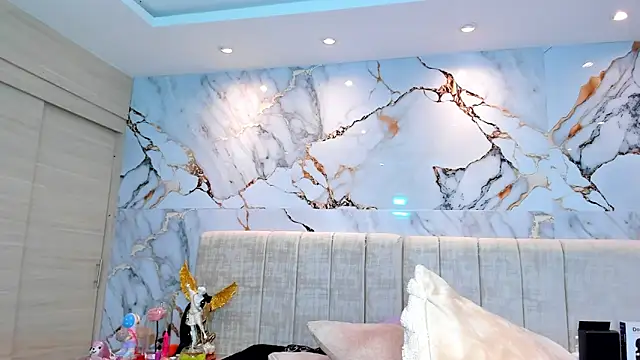 kiana_cream's cam snapshot