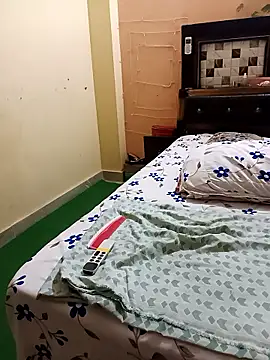 PRIYA_22's cam snapshot