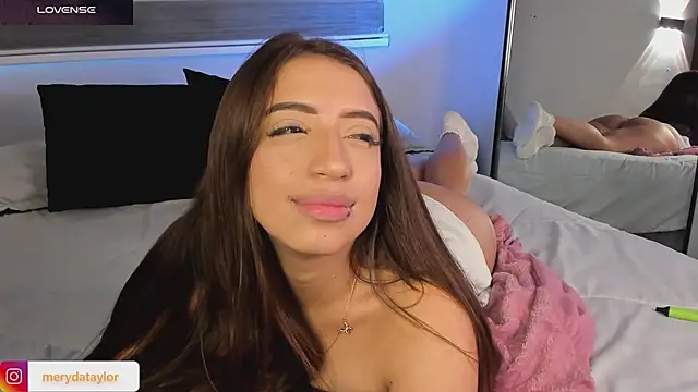 MERIDA_TAYLOR live sex cam