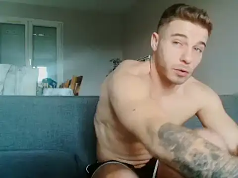 Elkafit28 live sex cam