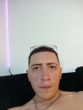 Emmanuel_Lust's cam snapshot