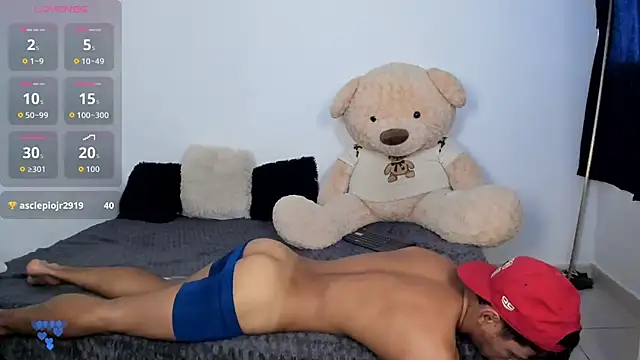 LittleParker's cam snapshot