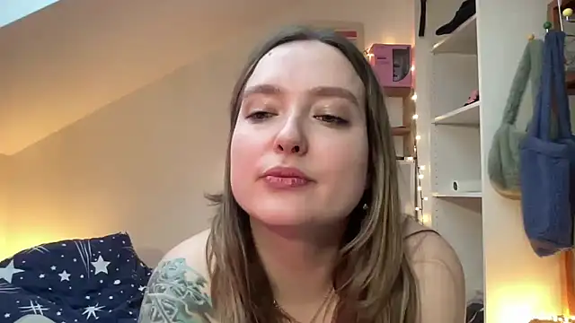 MyMegann's cam snapshot