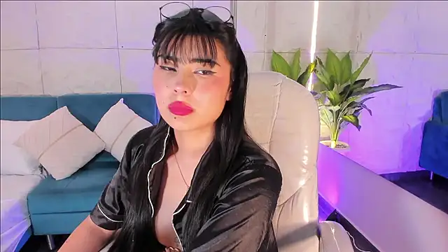 EmyWalton_'s cam snapshot