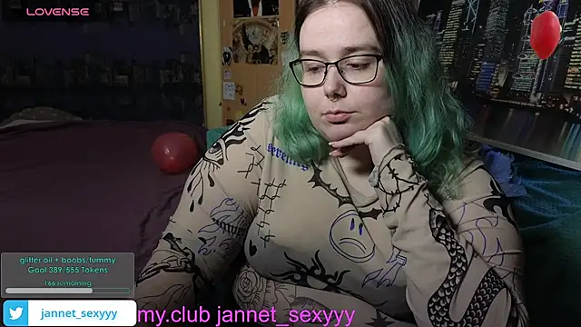 JannetPie's cam snapshot