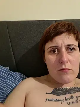 Tiara_XOX's cam snapshot