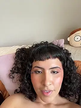 SugarTroubl33 live sex cam