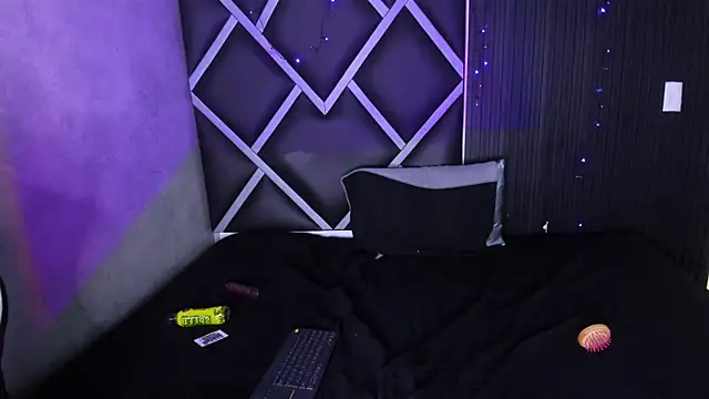 Philipp-Jones live sex cam