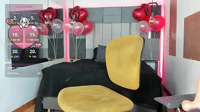 LiamNovak live sex cam